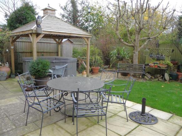 Garden1.JPG