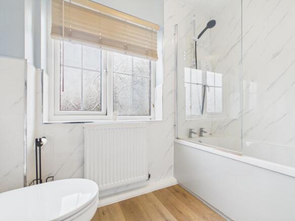 1 bed Semi-Detached to rent Image 5