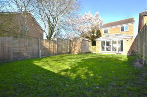 38, Lower Meadow, Quedgeley, Gloucester GL2 4YY