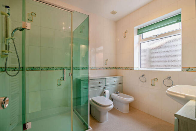 3 bed Detached Bungalow for sale Image 8
