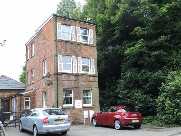 2 Church Lane East