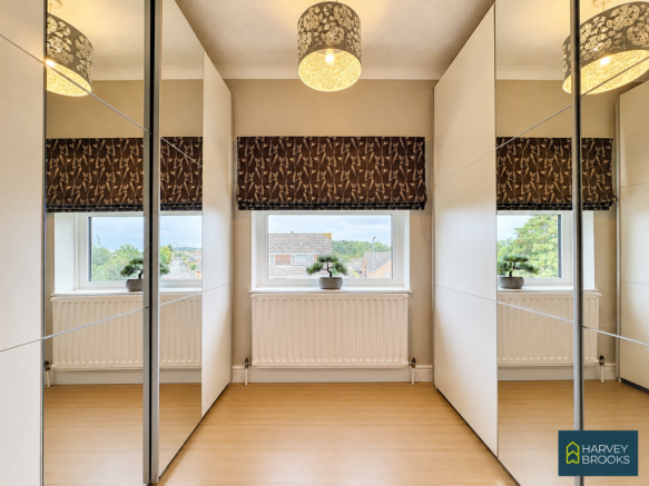 3 bed Semi-Detached for sale Image 10