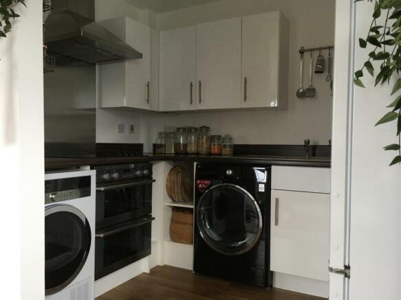 Kitchen.JPG