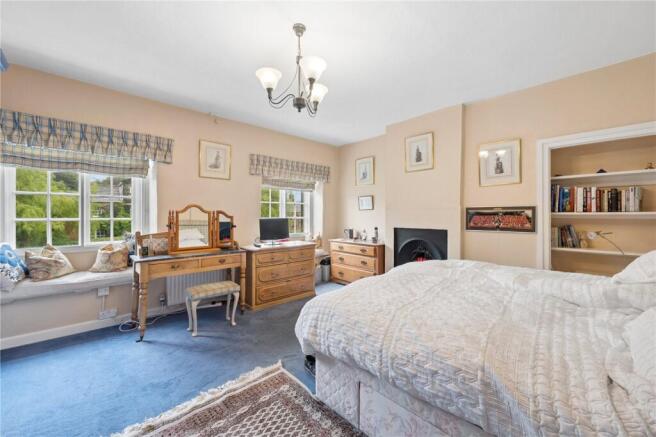 3 bed Terraced for sale Image 9