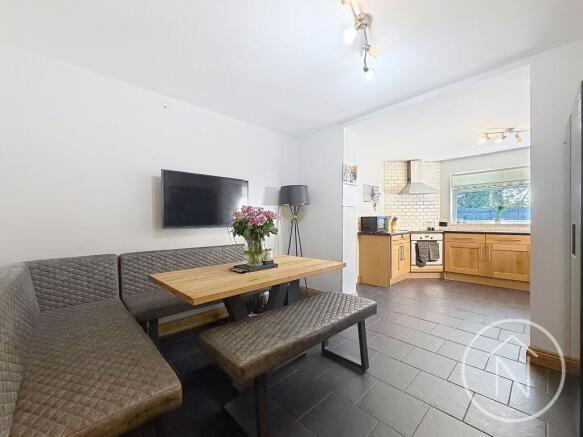4 bed Detached for sale Image 4