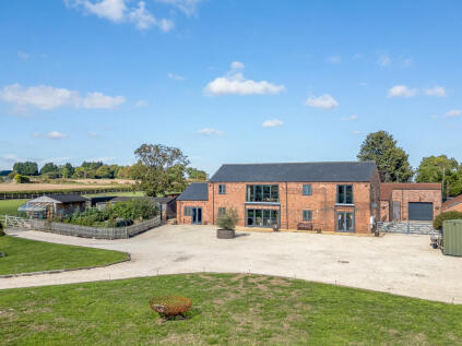 Lincoln Road, East Markham, NG22
