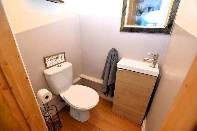 GF WC