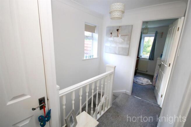 FIRST FLOOR LANDING
