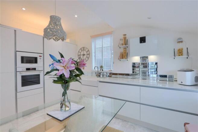 2 bed Bungalow for sale Image 8