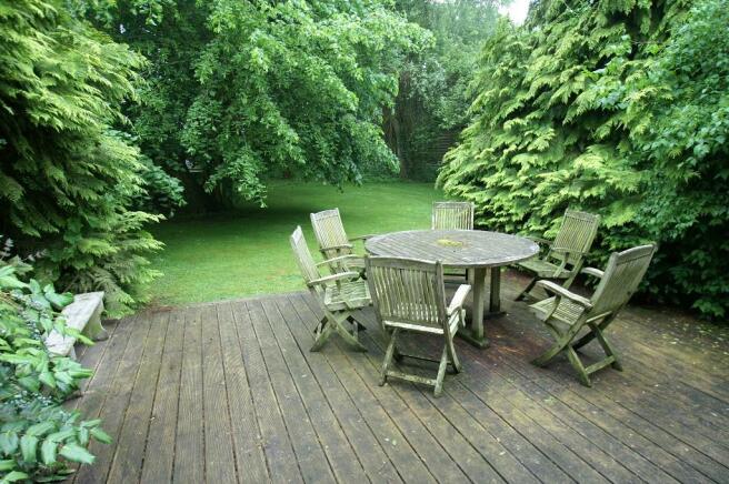 Studio 2 Deck