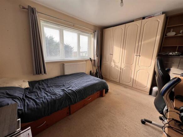 Bedroom 2: