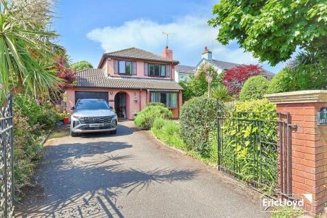 Warborough Road Churston