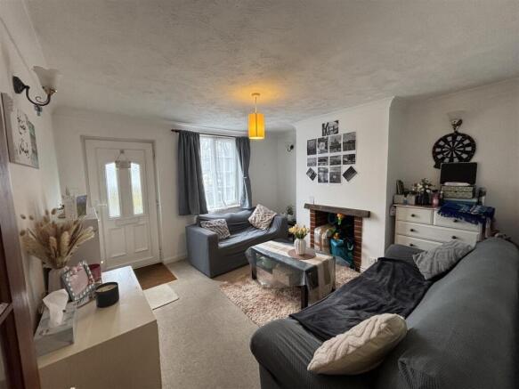 St Leonards lounge 2.jpg