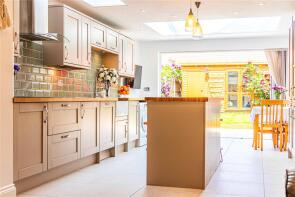 24, Marlin Square, Abbots Langley WD5 0EG