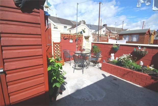Photo 10