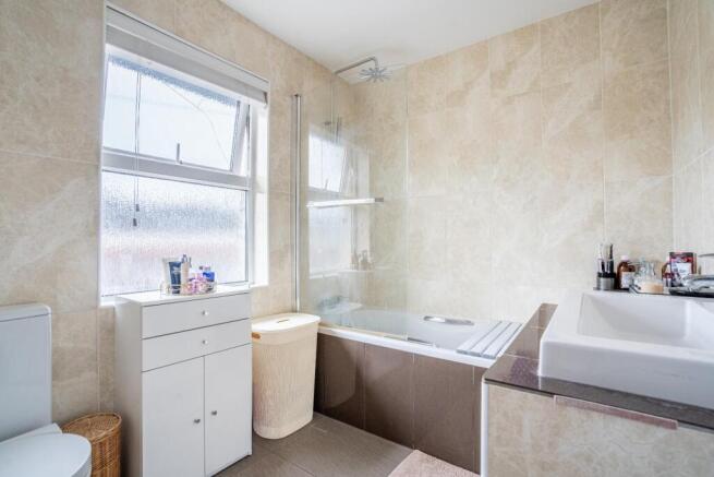 4 bed Terraced for sale Image 9