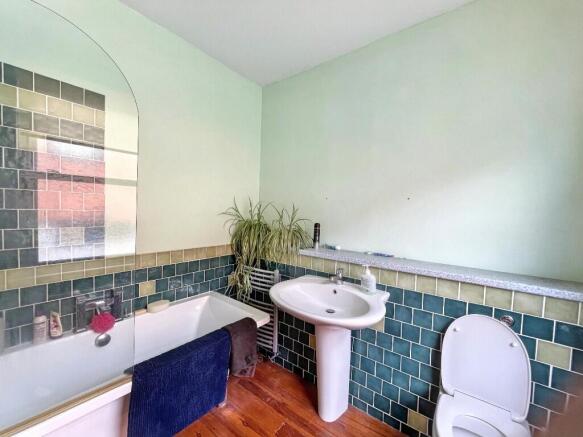 3 bed Terraced for sale Image 6