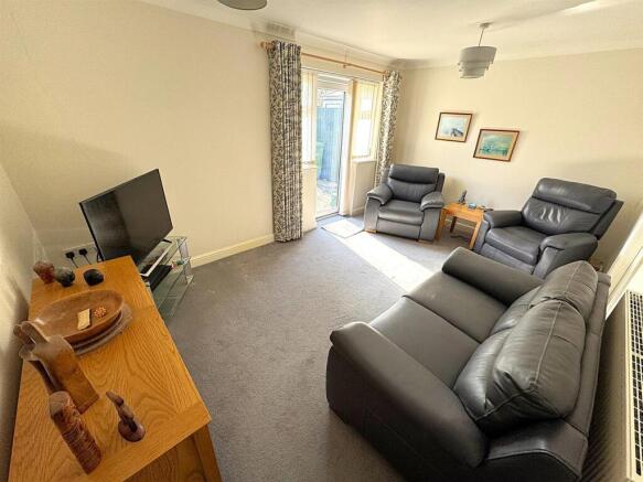 thumbnail_image1 (1).jpg