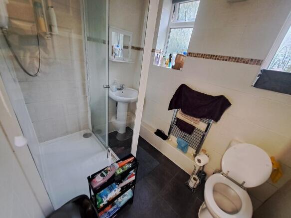 6 bed Terraced to rent Image 8