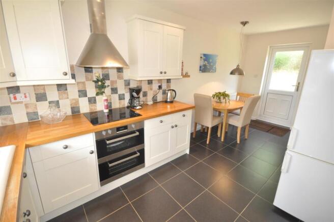 BREAKFAST KITCHEN
