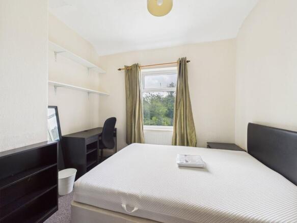 Halsall Lane, Ormskirk, L39 photo 4
