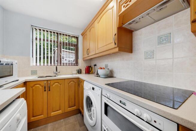 127 SHAW LANE-13.jpg