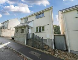 9, Skitta Close, Callington PL17 8FD