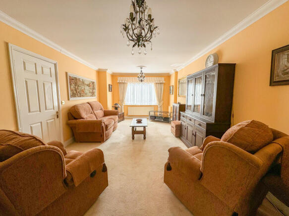 lounge 1