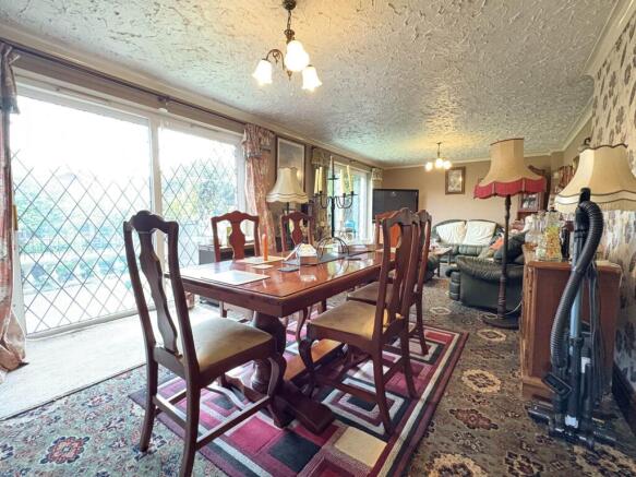 4 bed Detached for sale Image 12
