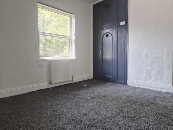 2 bed House to rent Image 7