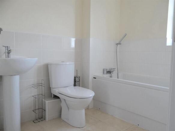 Bathroom.JPG