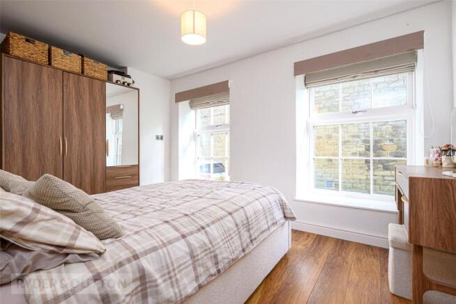 1 bed Apartment for sale Image 8