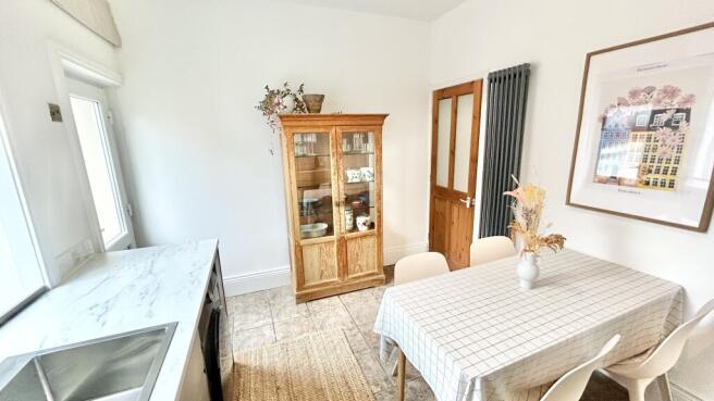 2 bed Terraced for sale Image 7