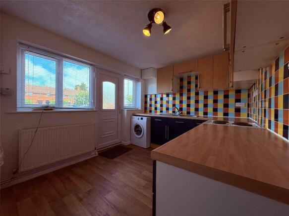2 bed Terraced for sale Image 6