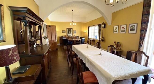 Formal dinning room