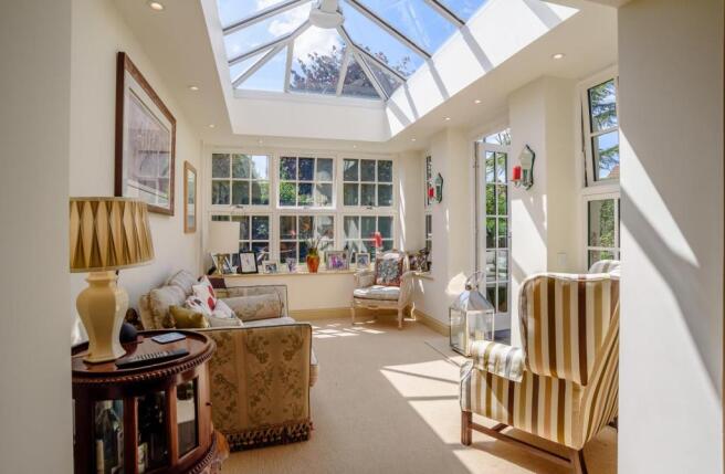 8393400-interior08-800.jpg
