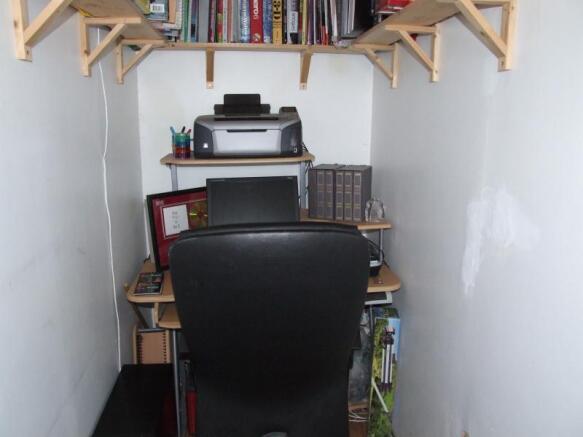Photo 9