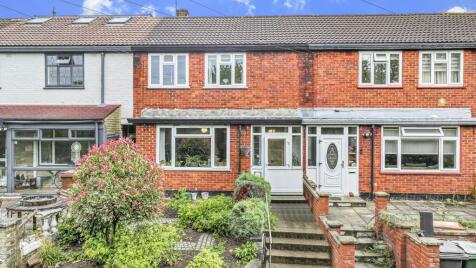 Sewardstone Gardens, Chingford, E4