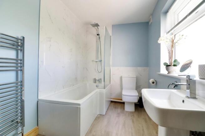BED-1-ENSUITE.jpg