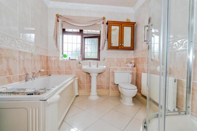 Sanstone Road, Walsall, WS33SF-11.jpg