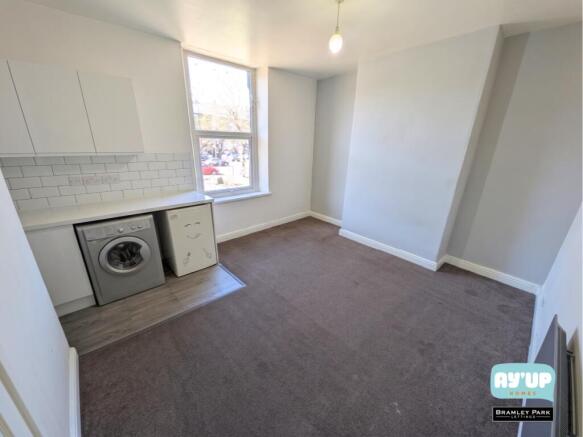 Studio to rent in barnsley