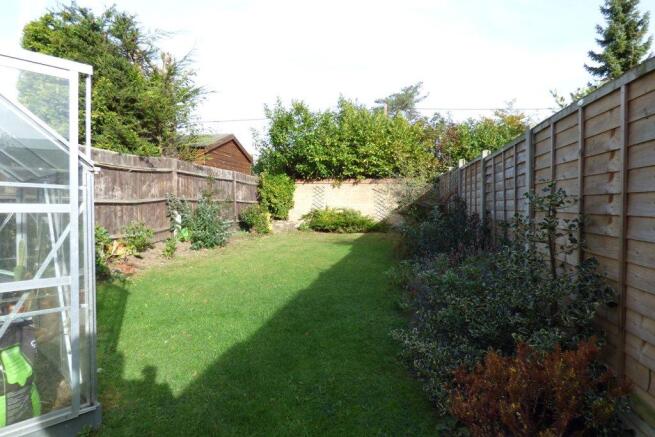 Sovereign Close, gar