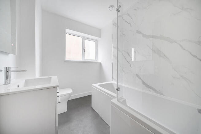 IMG_23371_15_larg...