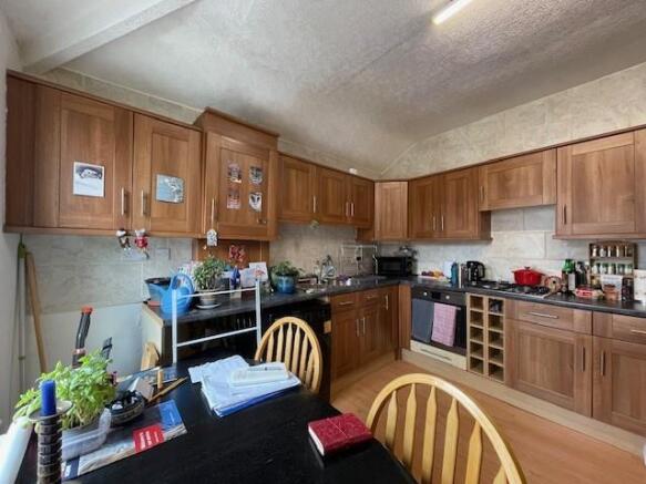 1 bed Apartment for sale Image 4