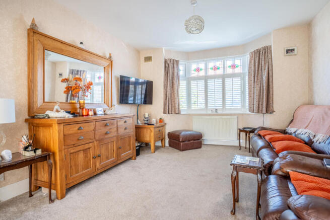 4 bed Semi-Detached for sale Image 6