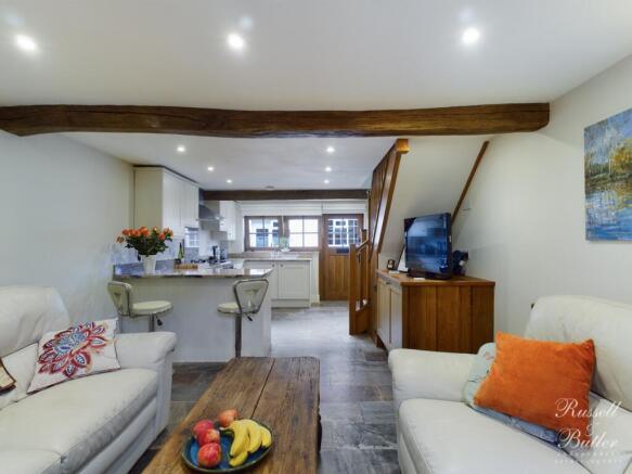 CAM00829P1-PR0110-STILL03