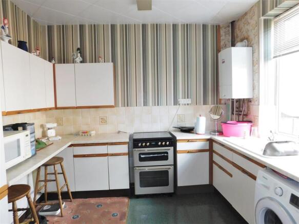 2 bed Terraced for sale Image 5