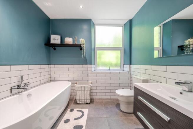 4 bed Terraced for sale Image 11