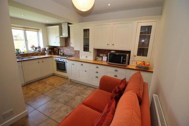 Kitchen / Breakfast Room