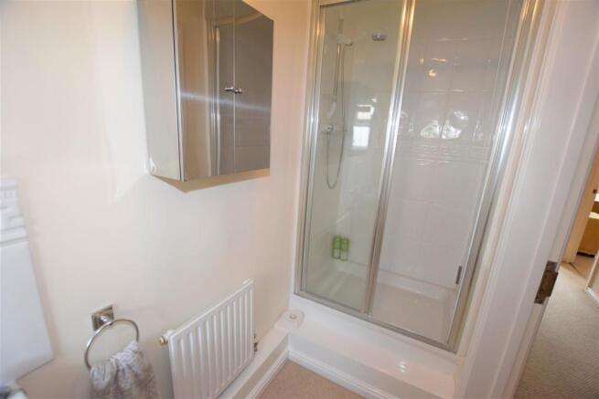 Shower / Cloakroom